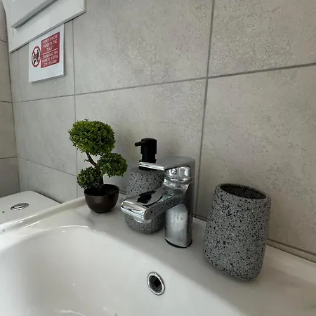 Deppy's In Apartamento